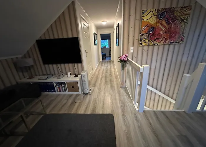 Ved Sjøen I Idylliske Leilighet Risør