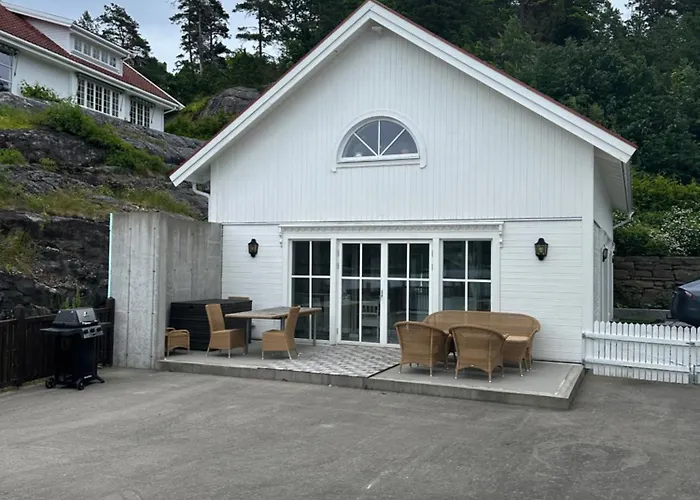 Ved Sjøen I Idylliske
